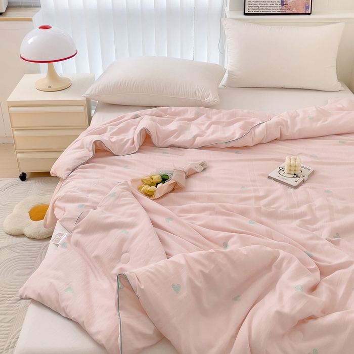 91家纺网 家纺一手货源 找家纺 春光里 2024新款萌趣夏被夏凉被被子被芯 波点爱心