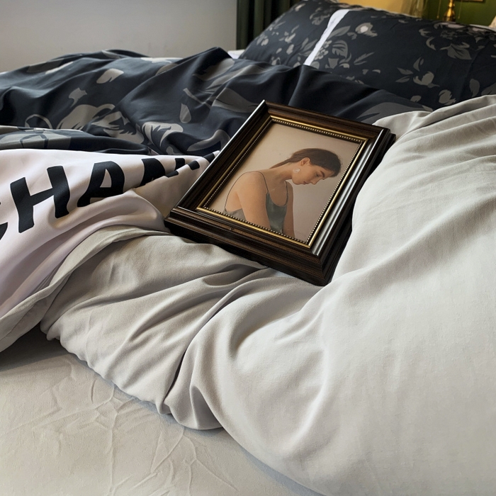 91家纺网 家纺一手货源 找家纺 花沐 2024新款云朵水洗棉四件套 【云朵棉】轻奢黑花