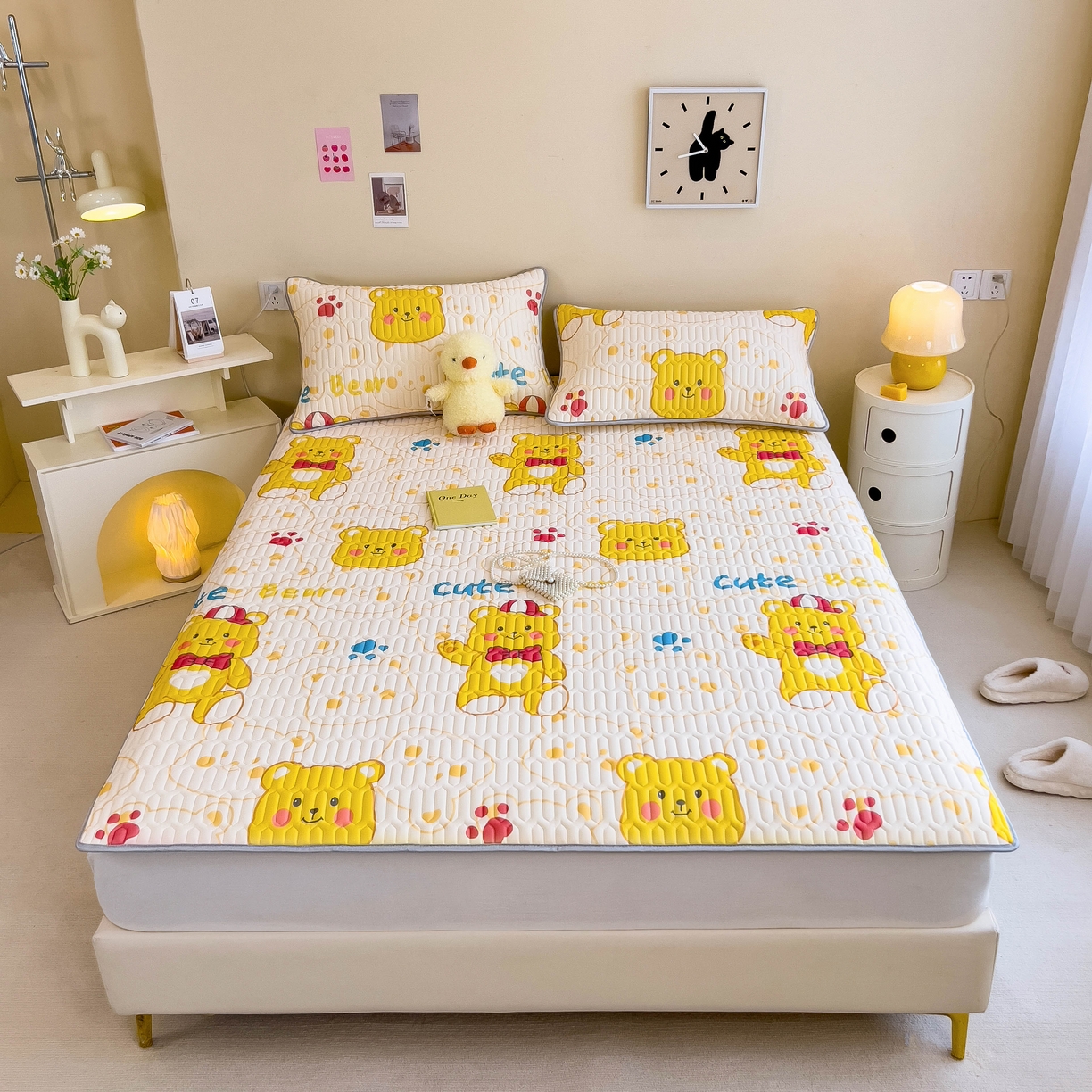 91家纺网 家纺一手货源 找家纺 希廷顿 2024新款加厚凉感丝乳胶凉席三件套 可爱熊