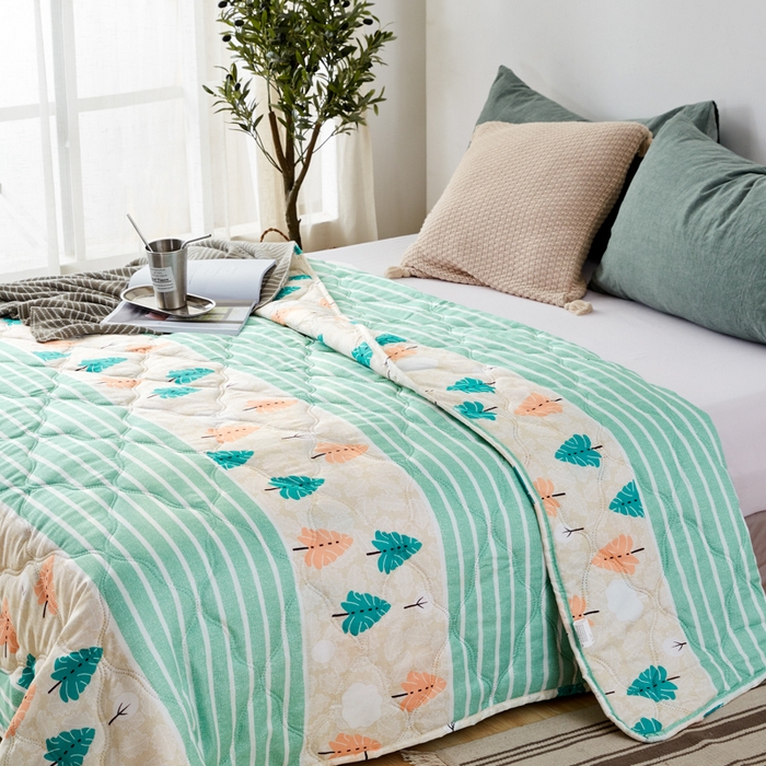 91家纺网 家纺一手货源 找家纺 诗雅 2024新款超声波压花钻石绒夏被礼品被 丛林寄语