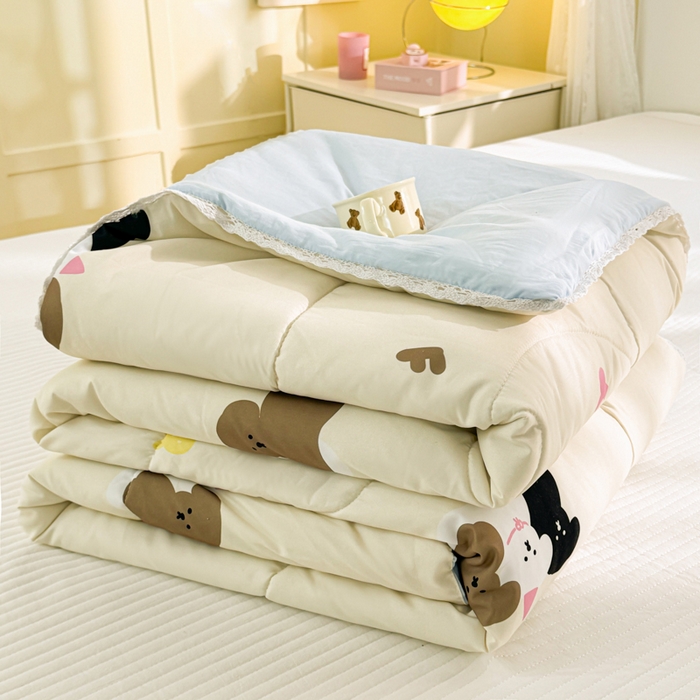 91家纺网 家纺一手货源 找家纺 寐居家纺 2024新款水洗棉小花边夏被 字母狗