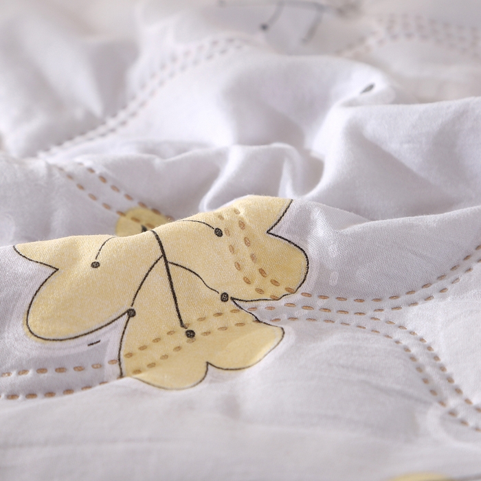 91家纺网 家纺一手货源 找家纺 诗雅 2024年新款水洗棉夏被超声波压花礼品被 三只小鸭