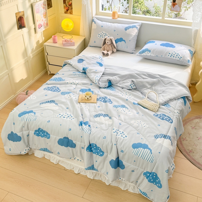 91家纺网 家纺一手货源 找家纺 寐居家纺 2024新款水洗棉小花边夏被 春雨绵绵