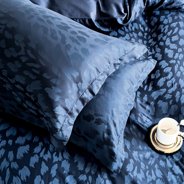 91家纺网 家纺一手货源 找家纺 品乐家纺 2024新款100支长绒棉提花 枕套 音色丈青