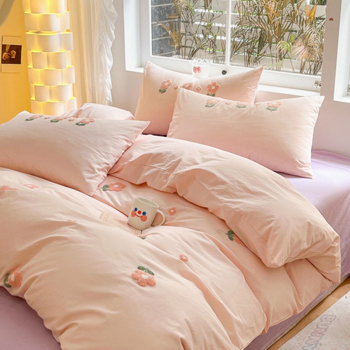 91家纺网 家纺一手货源 找家纺 寐居家纺 2024新款全棉水洗棉毛巾绣色织四件套 花儿朵朵-粉玉