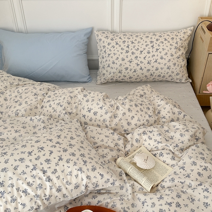 91家纺网 家纺一手货源 找家纺 昔可家纺 2024新款中古系列花四件套 中古小蓝花