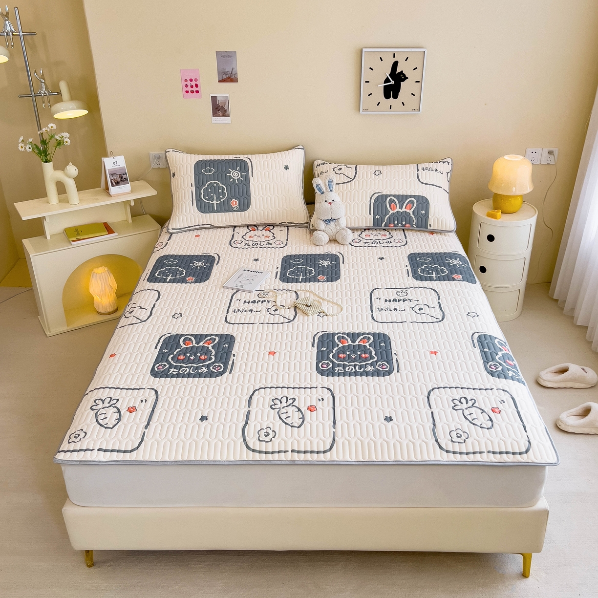 91家纺网 家纺一手货源 找家纺 希廷顿 2024新款加厚凉感丝乳胶凉席三件套 萝卜兔