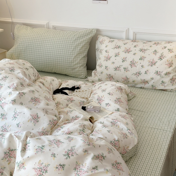 91家纺网 家纺一手货源 找家纺 昔可家纺 2024新款春日小碎花系列四件套 珍妮梦境