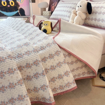91家纺网 家纺一手货源 找家纺 HL原创 2024新款全棉印花床盖 粉色小花
