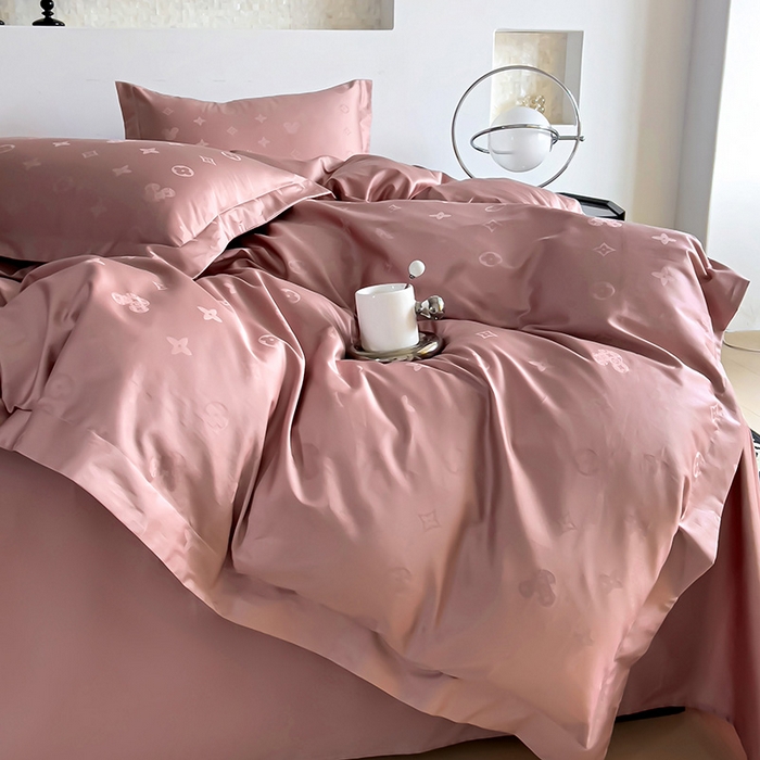 91家纺网 家纺一手货源 找家纺 品乐家纺 2024新款100支长绒棉提花宽边四件套 音色豆沙