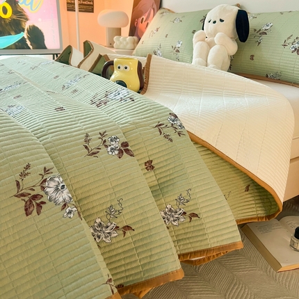 HL原创 2024新款全棉印花床盖 绿荫