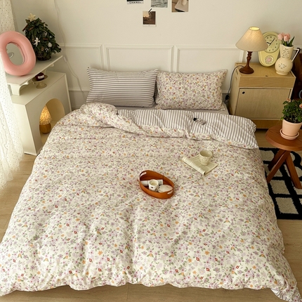 91家纺网 家纺一手货源 找家纺 昔可家纺 2024新款春日小碎花系列四件套 紫色梦境