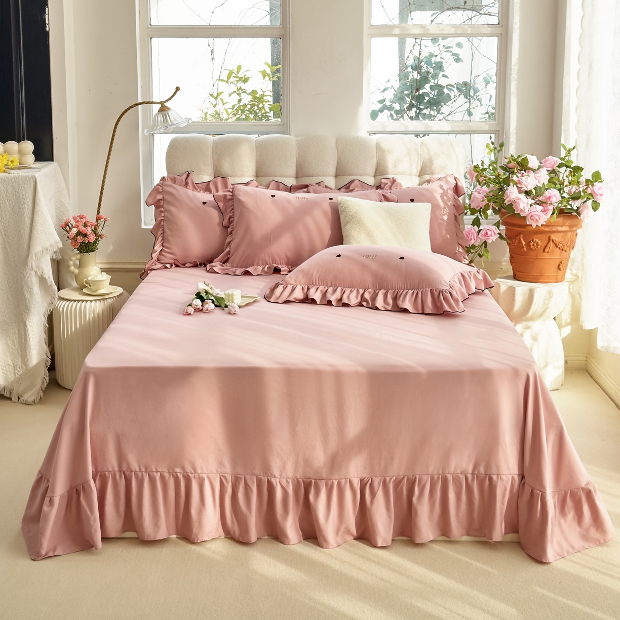 91家纺网 家纺一手货源 找家纺 梦可莱 2024新款亲肤刺绣荷叶边四件套-心灵迷恋 豆沙