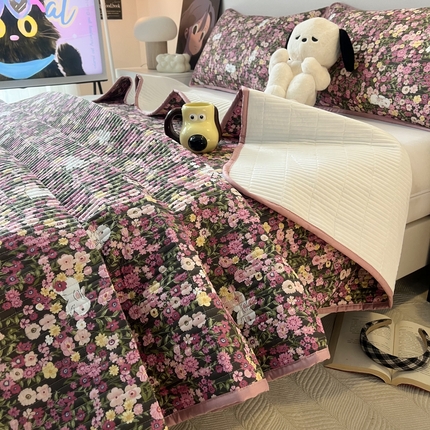 91家纺网 家纺一手货源 找家纺 HL原创 2024新款全棉印花床盖 玫瑰花园