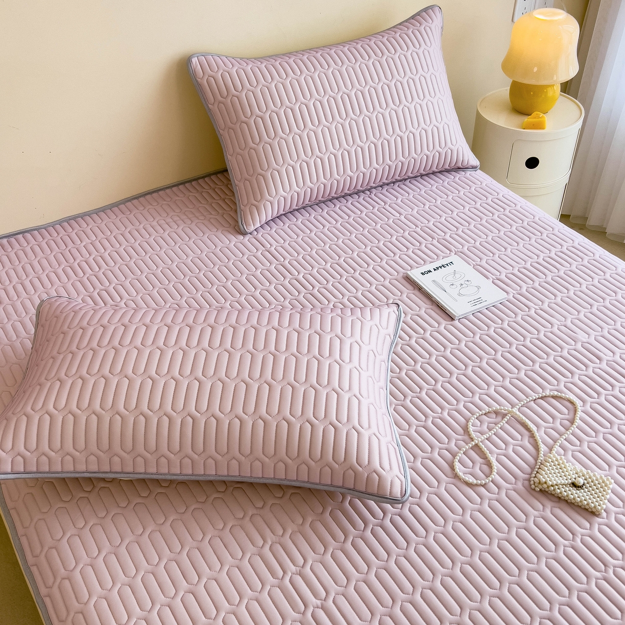 91家纺网 家纺一手货源 找家纺 希廷顿 2024新款加厚凉感丝乳胶凉席三件套 香芋紫