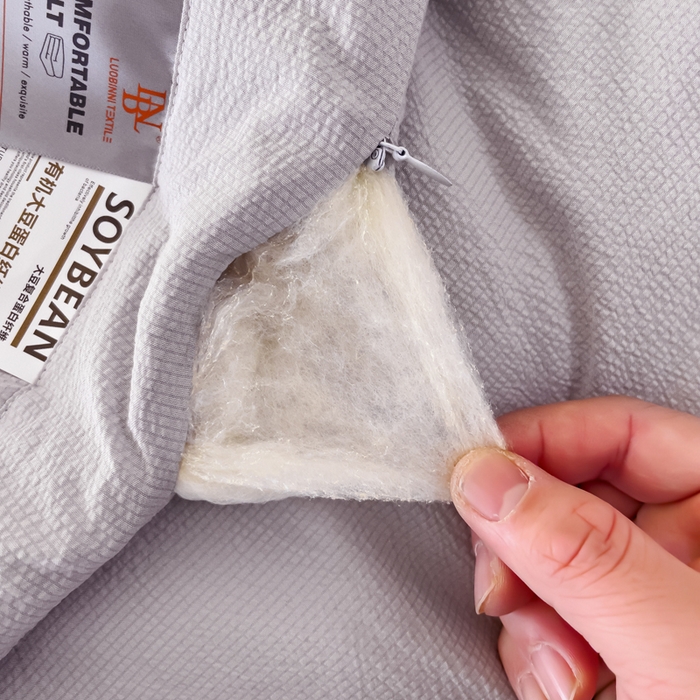 91家纺网 家纺一手货源 找家纺 优姿家纺 2024新款提花泡泡棉刺绣大豆抗菌夏被 高级灰