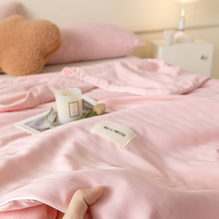 91家纺网 家纺一手货源 找家纺 莱登卡奴 2024新款原棉提花大豆夏被-蚕蛹蛋白系列 蚕蛹蛋白-粉