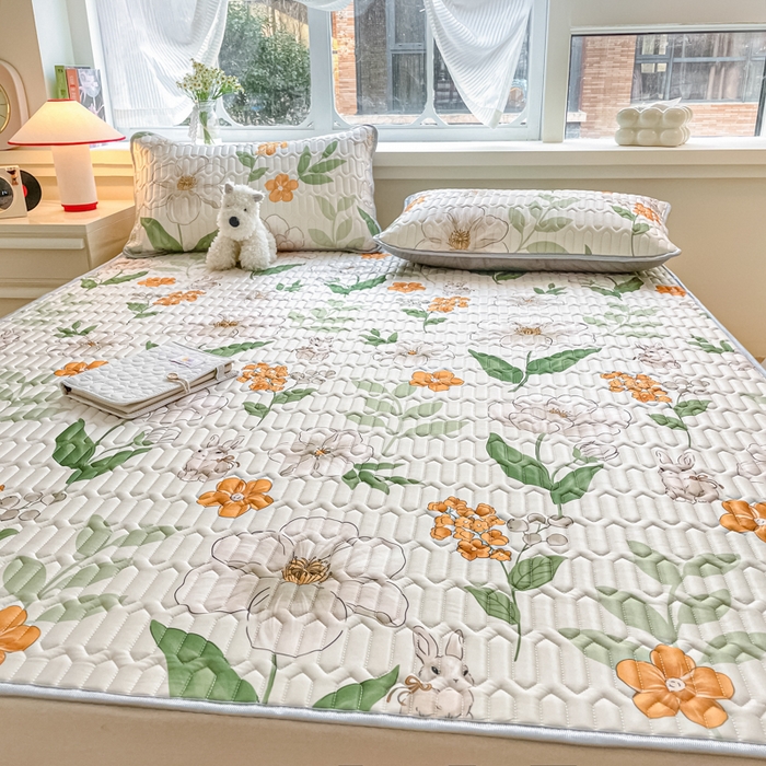 91家纺网 家纺一手货源 找家纺 柒月家居 2024新款贴身舒适厚度0.5小清新乳胶凉席 春意盎然