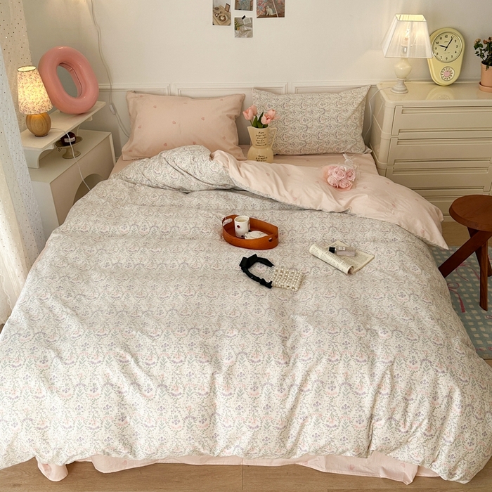 91家纺网 家纺一手货源 找家纺 昔可家纺 2024新款春日小碎花系列四件套 粉紫清新花