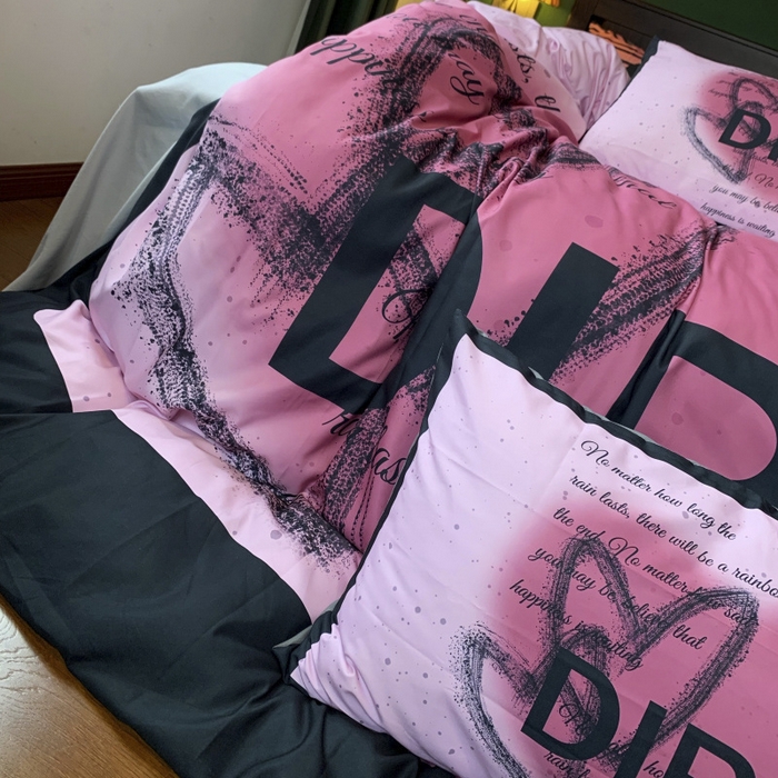 91家纺网 家纺一手货源 找家纺 花沐 2024新款云朵水洗棉四件套 【云朵棉】黑色爱心