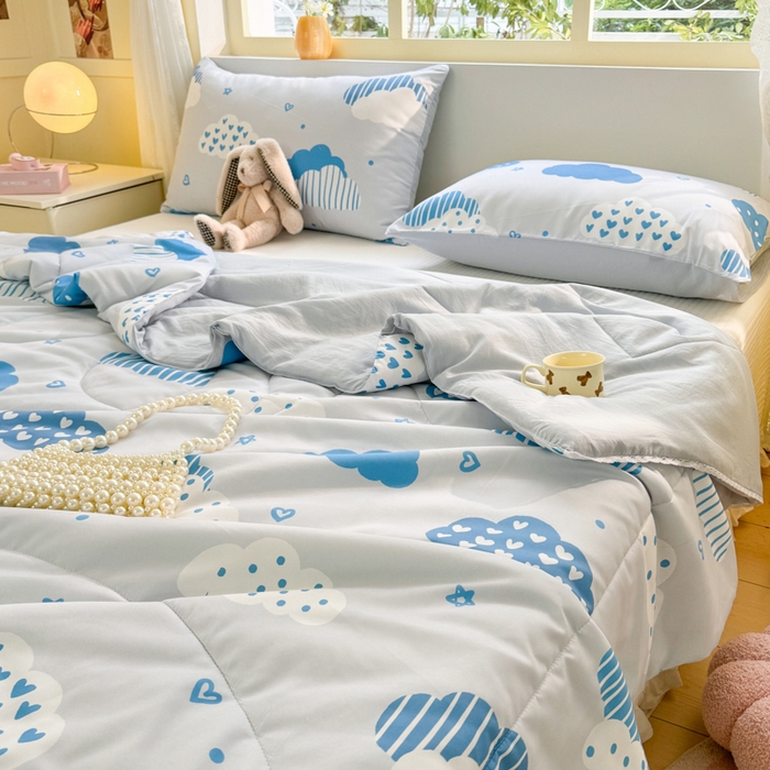 91家纺网 家纺一手货源 找家纺 寐居家纺 2024新款水洗棉小花边夏被 春雨绵绵