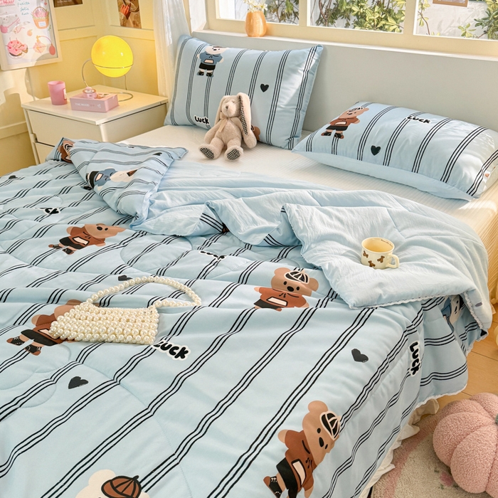 91家纺网 家纺一手货源 找家纺 寐居家纺 2024新款水洗棉小花边夏被 幸运熊