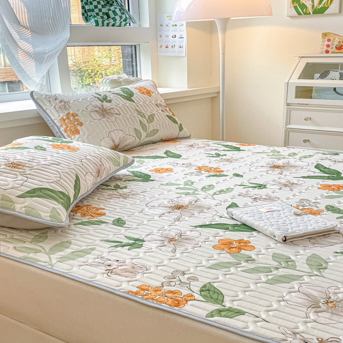 91家纺网 家纺一手货源 找家纺 柒月家居 2024新款贴身舒适厚度0.5小清新乳胶凉席 春意盎然