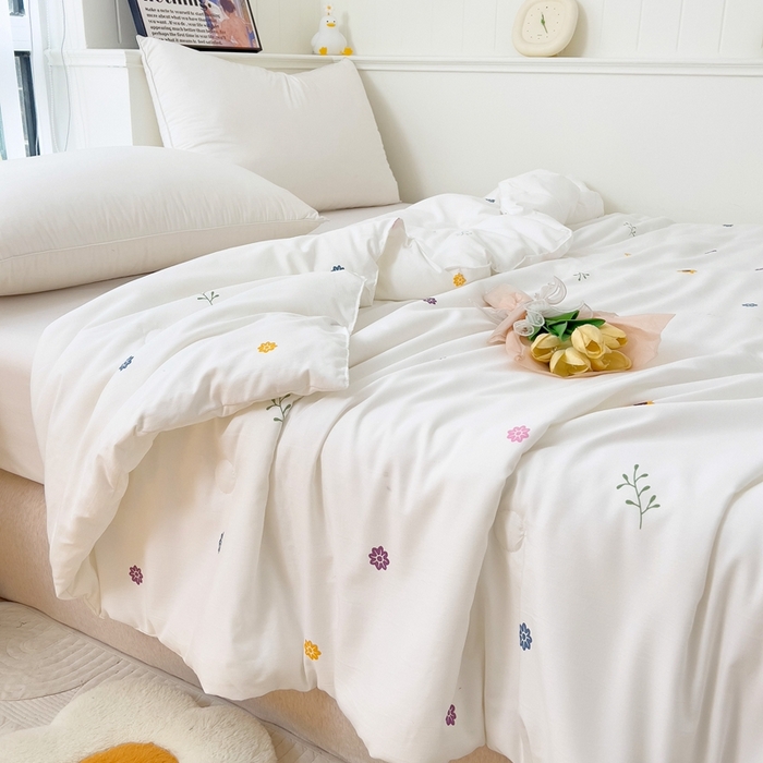 91家纺网 家纺一手货源 找家纺 春光里 2024新款萌趣夏被夏凉被被子被芯 缤纷