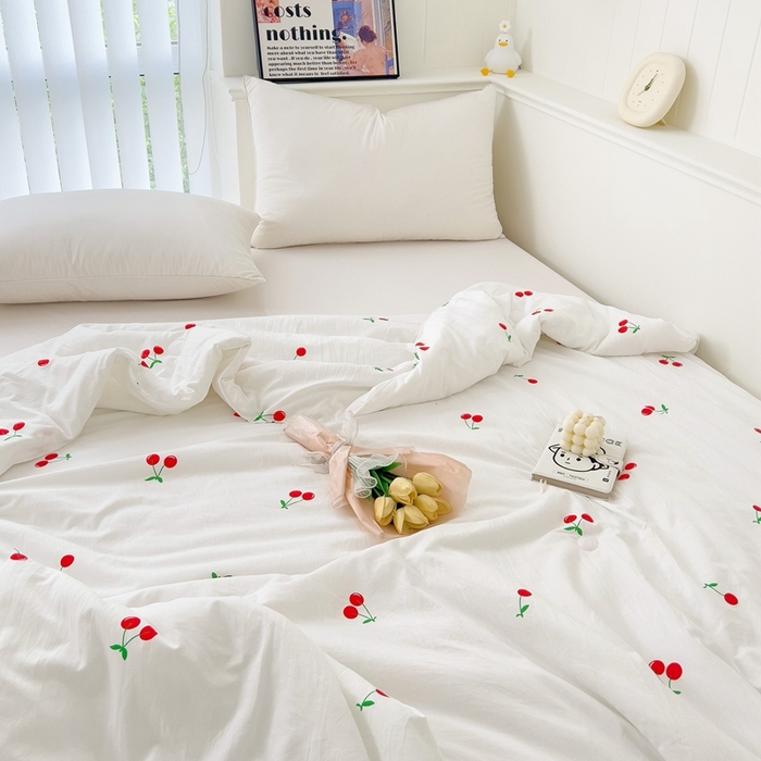 91家纺网 家纺一手货源 找家纺 春光里 2024新款萌趣夏被夏凉被被子被芯 小樱桃