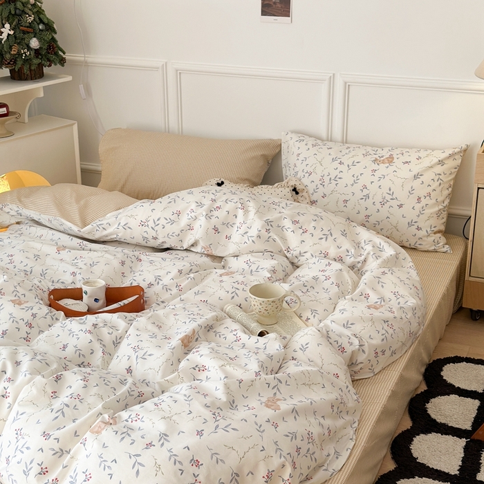 91家纺网 家纺一手货源 找家纺 昔可家纺 2024新款开春小清新花四件套 蓝枝兔兔