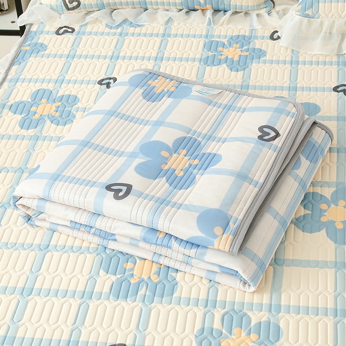 91家纺网 家纺一手货源 找家纺 伊人坊 2024新款冰丝凉感丝夏被 花花格调