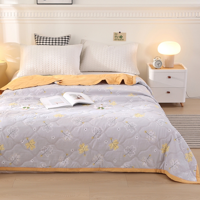 91家纺网 家纺一手货源 找家纺 诗雅 2024年新款水洗棉夏被超声波压花礼品被 三只小鸭