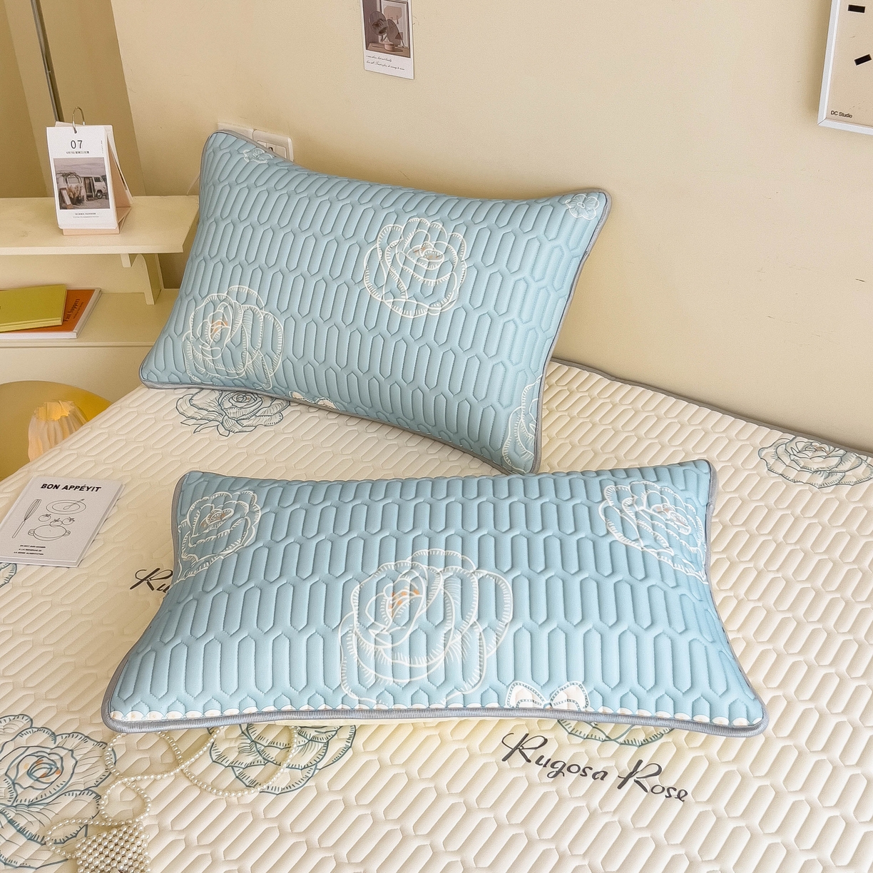 91家纺网 家纺一手货源 找家纺 希廷顿 2024新款加厚凉感丝乳胶凉席三件套 绽放玫瑰