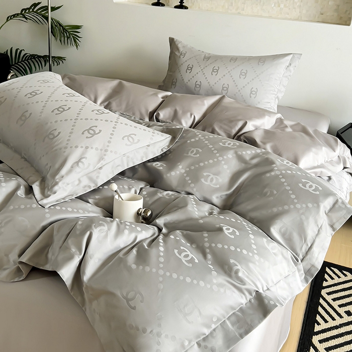 91家纺网 家纺一手货源 找家纺 品乐家纺 2024新款100支长绒棉提花宽边四件套 音色山灰