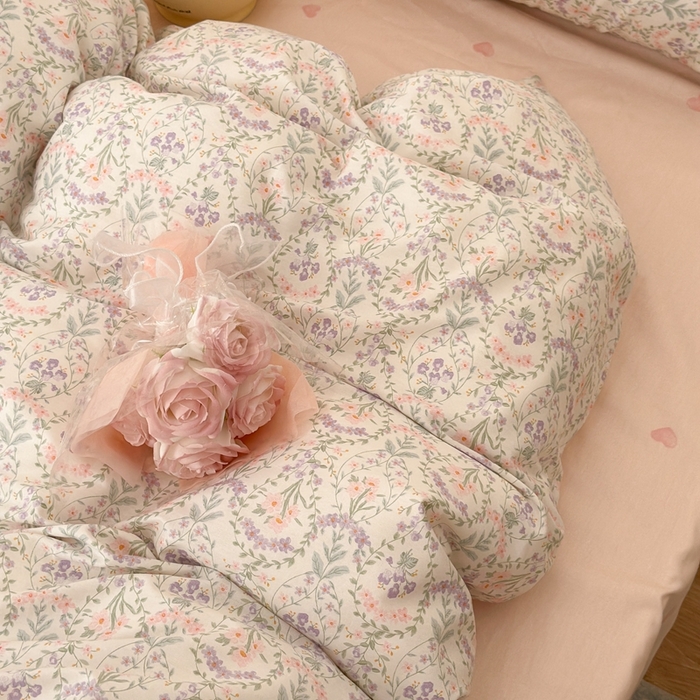 91家纺网 家纺一手货源 找家纺 昔可家纺 2024新款春日小碎花系列四件套 粉紫清新花