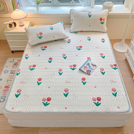 91家纺网 家纺一手货源 找家纺 柒月家居 2024新款贴身舒适厚度0.5小清新乳胶凉席 郁金香粉