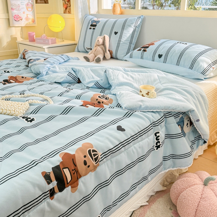 91家纺网 家纺一手货源 找家纺 寐居家纺 2024新款水洗棉小花边夏被 幸运熊