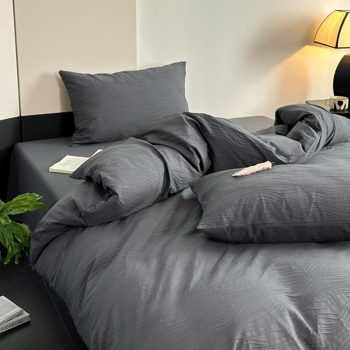 91家纺网 家纺一手货源 找家纺 雅居纺家纺 2024新款全棉线条提花四件套-线条  线条-深灰