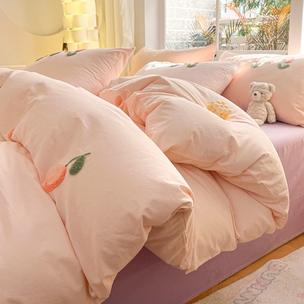 91家纺网 家纺一手货源 找家纺 寐居家纺 2024新款全棉水洗棉毛巾绣色织四件套 郁金香-粉玉