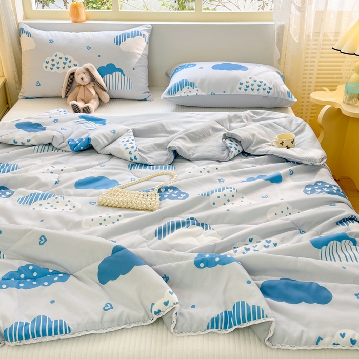 91家纺网 家纺一手货源 找家纺 寐居家纺 2024新款水洗棉小花边夏被 春雨绵绵