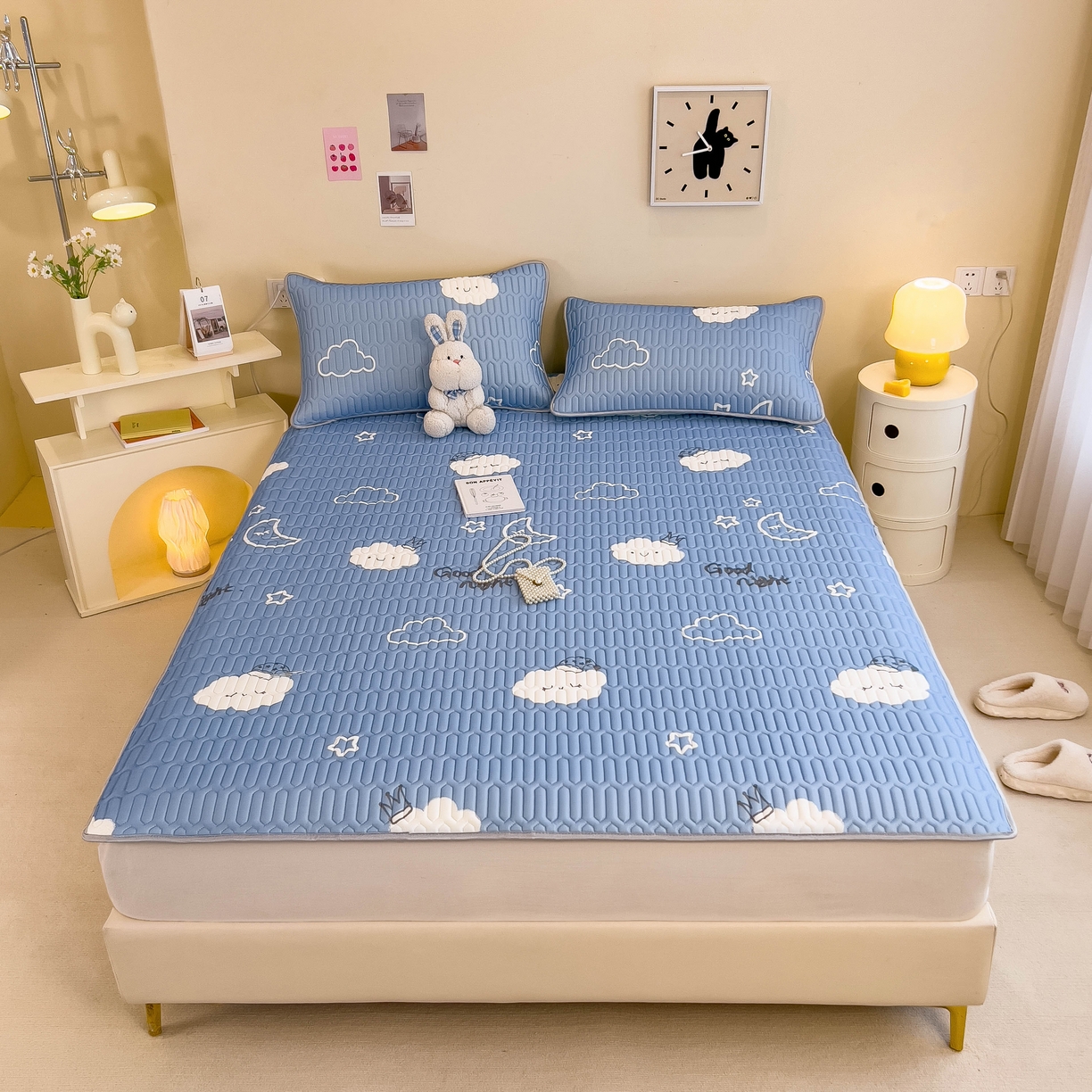 91家纺网 家纺一手货源 找家纺 希廷顿 2024新款加厚凉感丝乳胶凉席三件套 云之恋