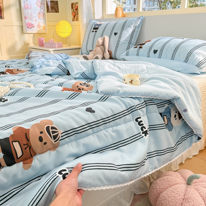 91家纺网 家纺一手货源 找家纺 寐居家纺 2024新款水洗棉小花边夏被 幸运熊