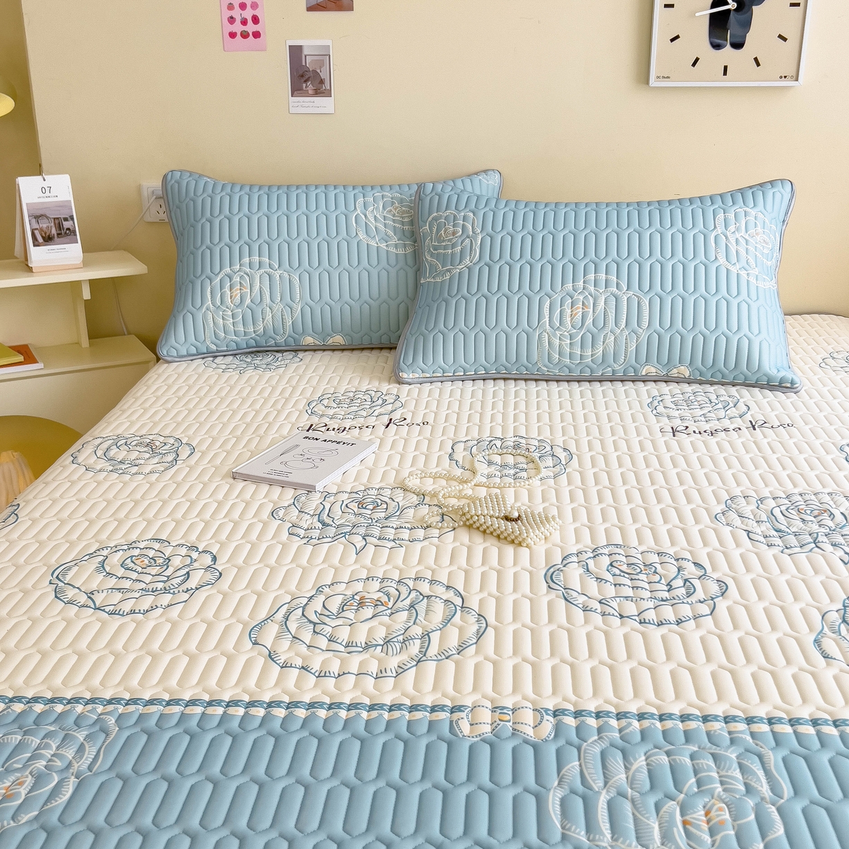 91家纺网 家纺一手货源 找家纺 希廷顿 2024新款加厚凉感丝乳胶凉席三件套 绽放玫瑰