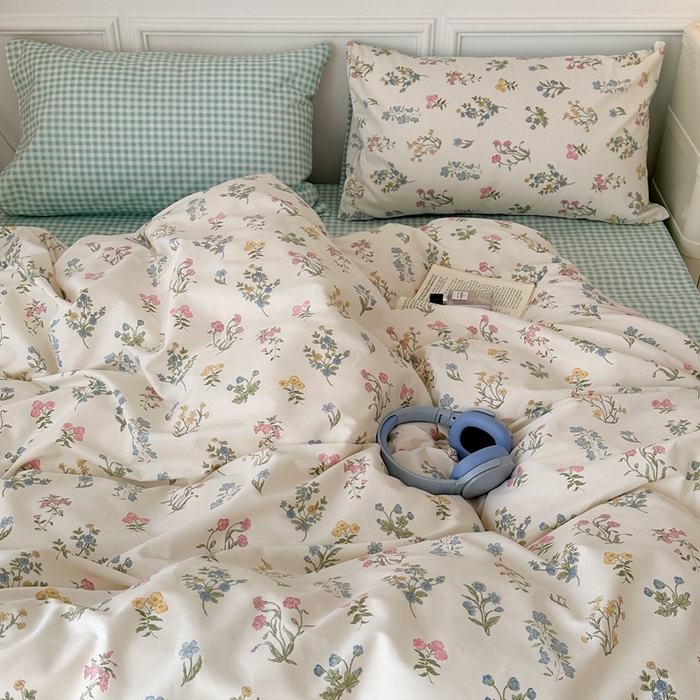 91家纺网 家纺一手货源 找家纺 昔可家纺 2024新款春日小碎花系列四件套 蜜恋花语