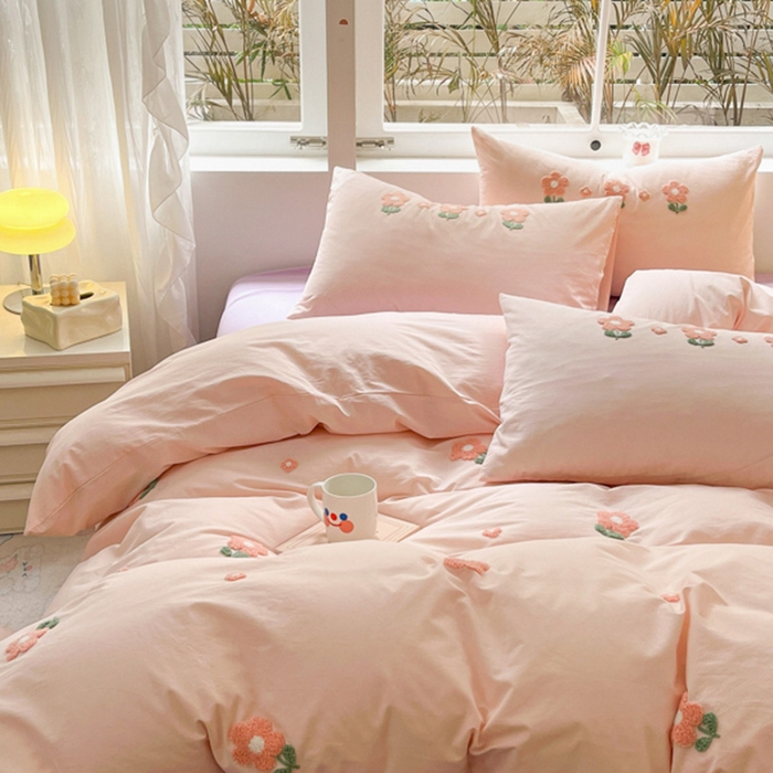 91家纺网 家纺一手货源 找家纺 寐居家纺 2024新款全棉水洗棉毛巾绣色织四件套 花儿朵朵-粉玉