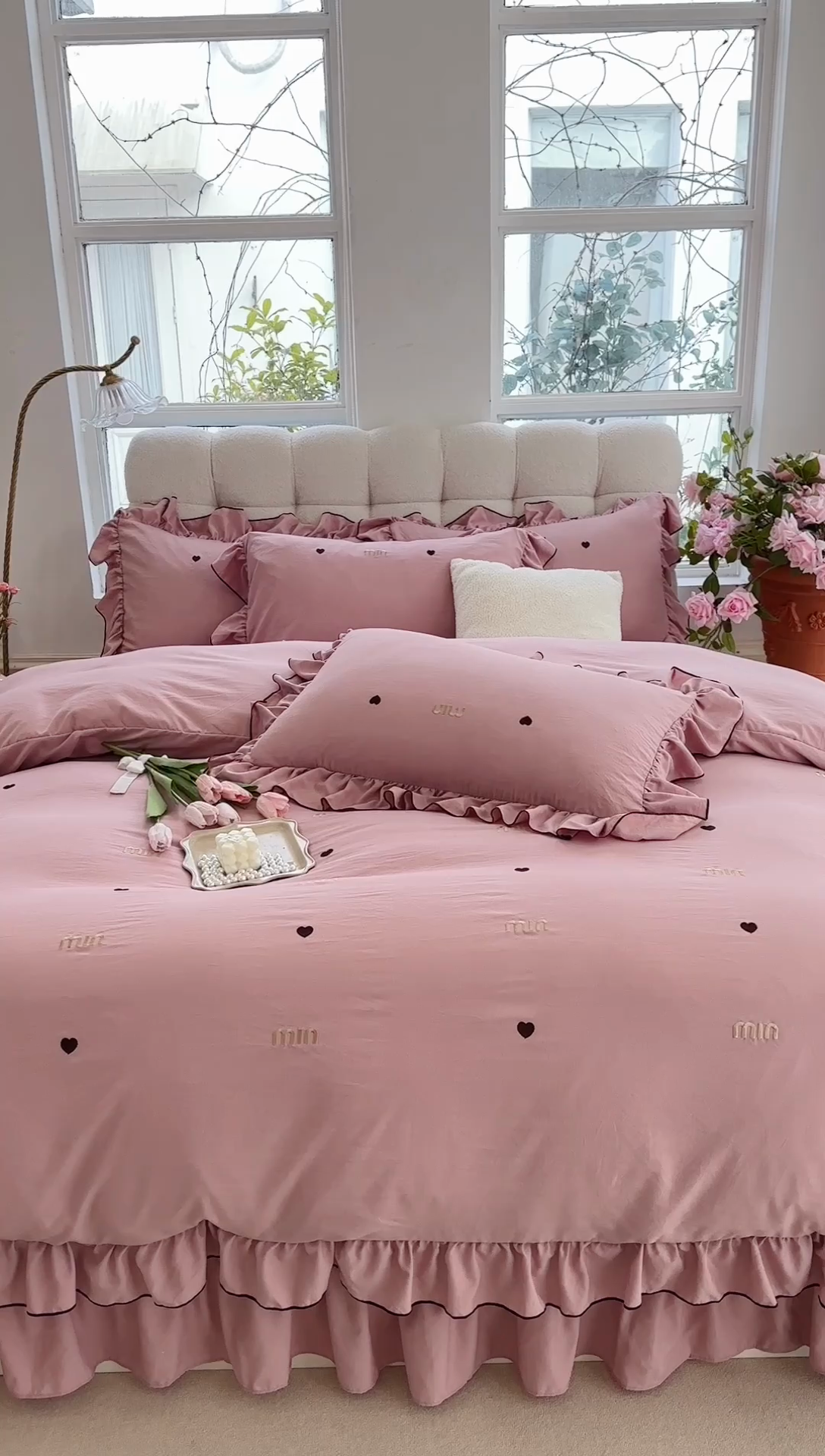 91家纺网 家纺一手货源 找家纺 梦可莱 2024新款亲肤刺绣荷叶边四件套-心灵迷恋 豆沙