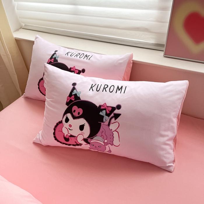 91家纺网 家纺一手货源 找家纺 金爱家 2024新款大阪全棉数码印花三丽鸥系列四件套 萌萌库洛米