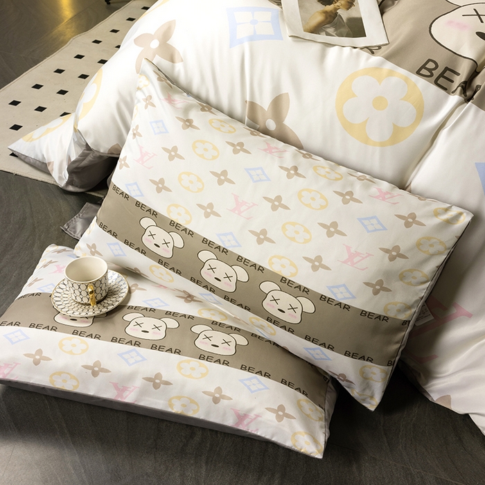 91家纺网 家纺一手货源 找家纺 摩卡 2024新款博主风水洗真丝四件套 糖果熊