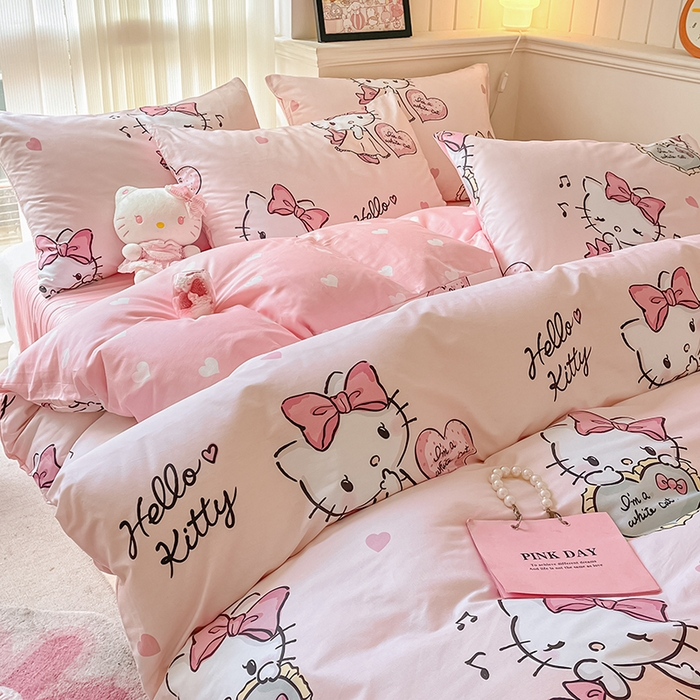 91家纺网 家纺一手货源 找家纺 顾里2024新款40支活性印花13372喷气全棉三丽鸥系列四件套 音乐粉kt