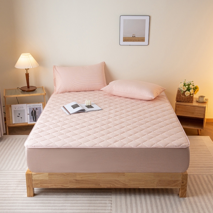 91家纺网 家纺一手货源 找家纺 X猫先生床笠 2024新款全棉色织水洗棉夹棉床笠 粉密条